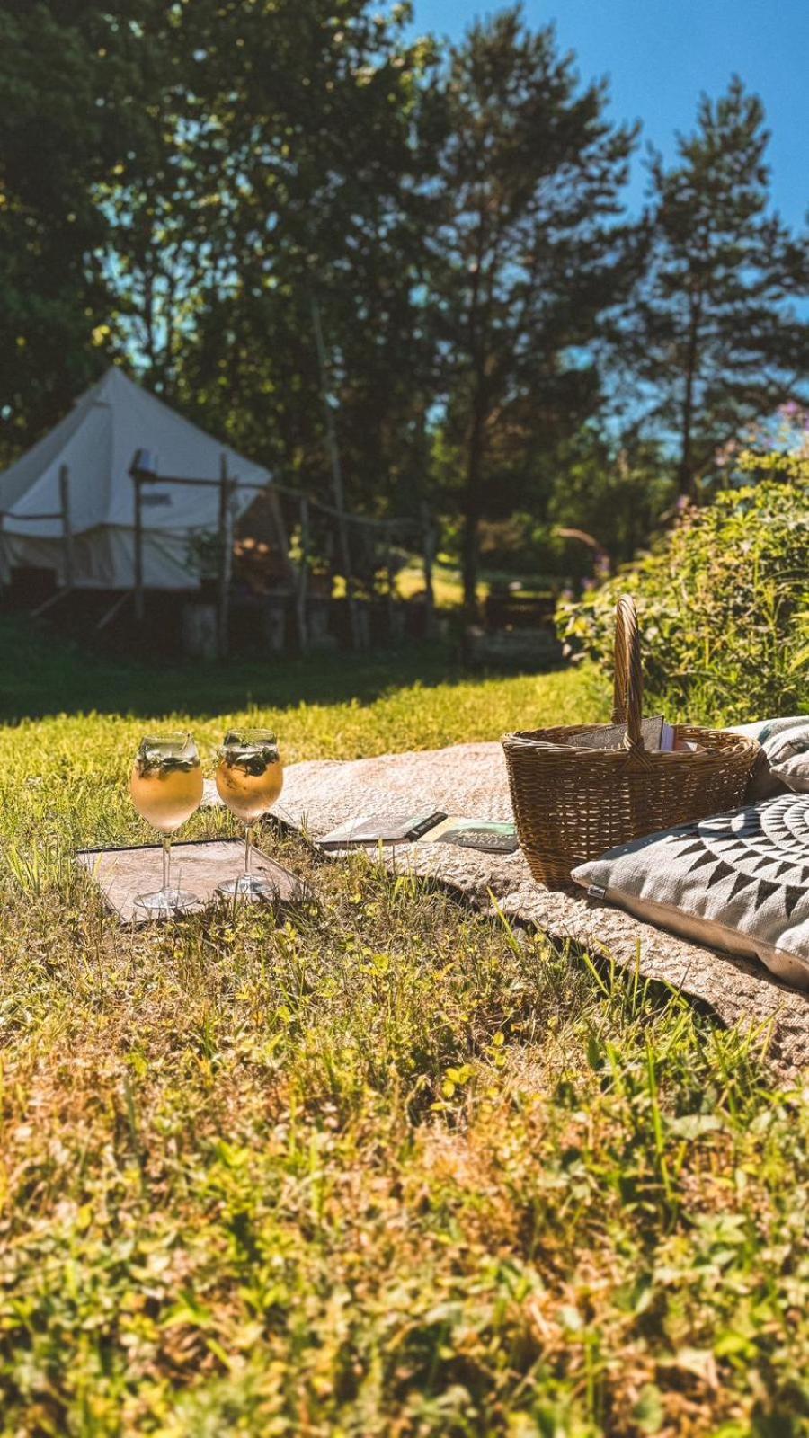 Mereaeaere Glamping Ja Rannamaja Liimala Exterior photo